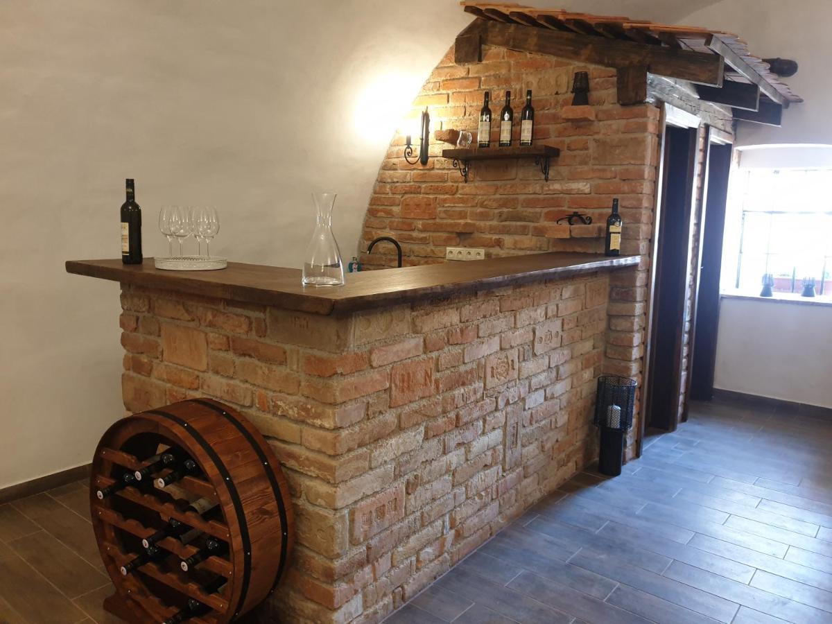 Apartmany In Veritas Mikulov Luaran gambar