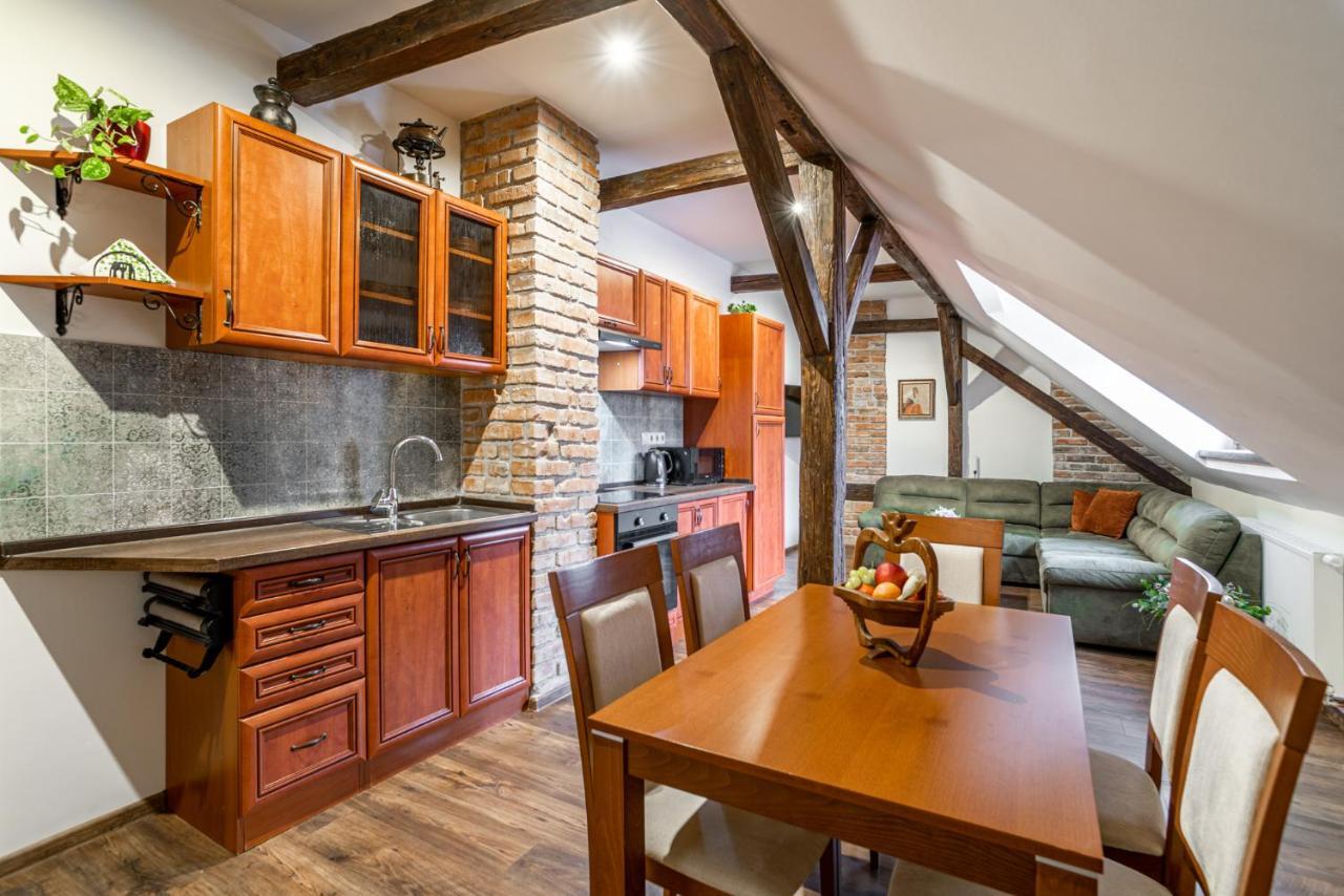 Apartmany In Veritas Mikulov Luaran gambar