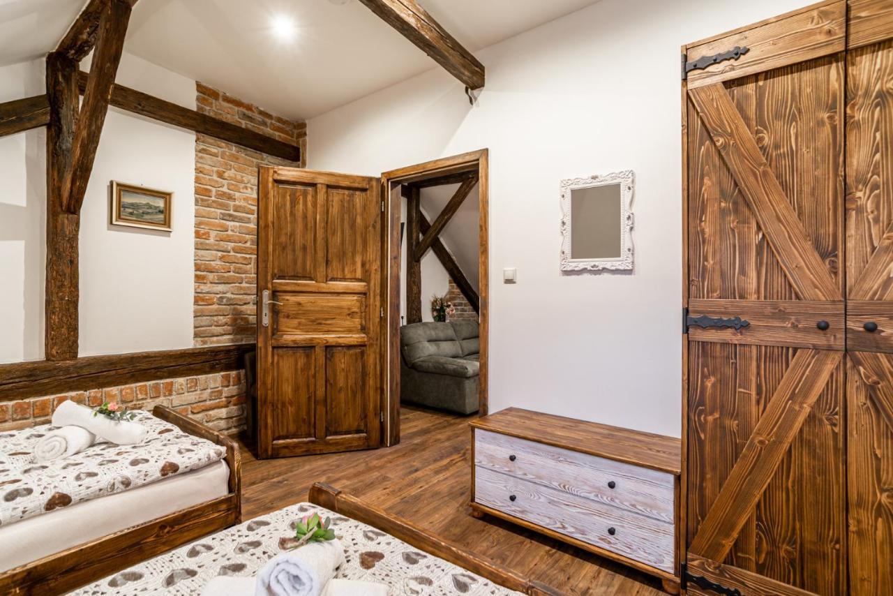 Apartmany In Veritas Mikulov Luaran gambar