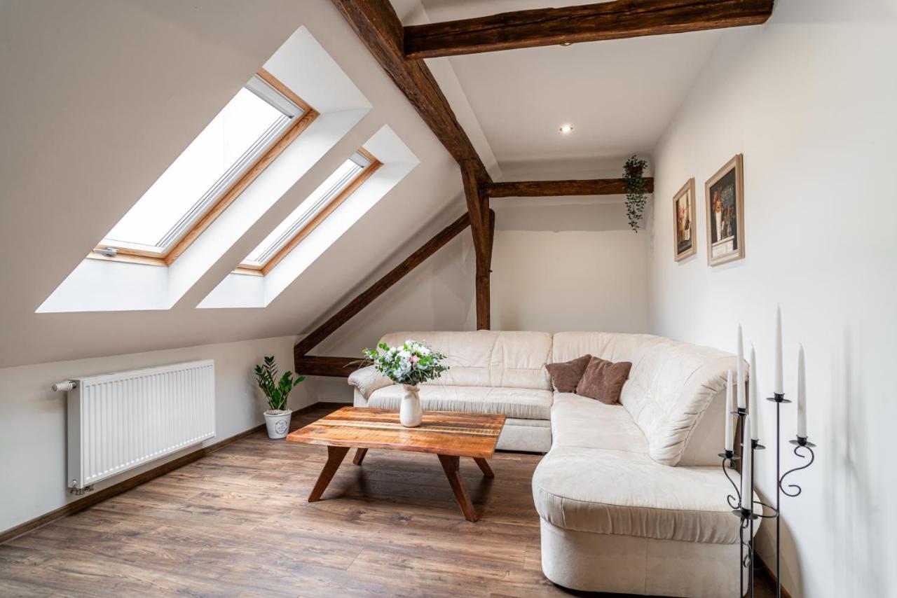 Apartmany In Veritas Mikulov Luaran gambar